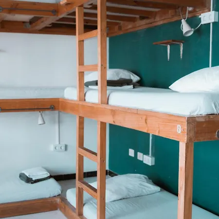 Surf House Gran Canaria بيت شباب