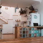 Surf House Gran Canaria 호스텔 *