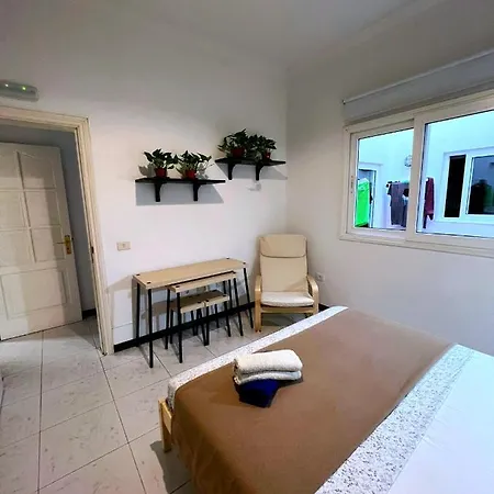Surf House Gran Canaria * 大加那利岛拉斯帕尔马斯